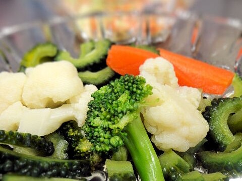 ゴーヤと冷凍野菜ミックスの簡単ピクルス